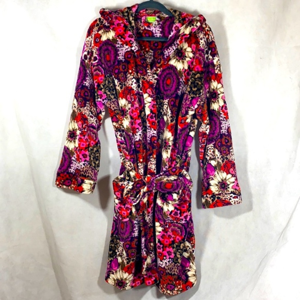 Vera Bradley Plush Robe in Purple,Pink, and Red Floral Belted Hooded Robe
